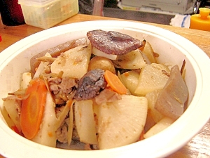 簡単☆豚肉と根菜のこっくり味噌炒め煮