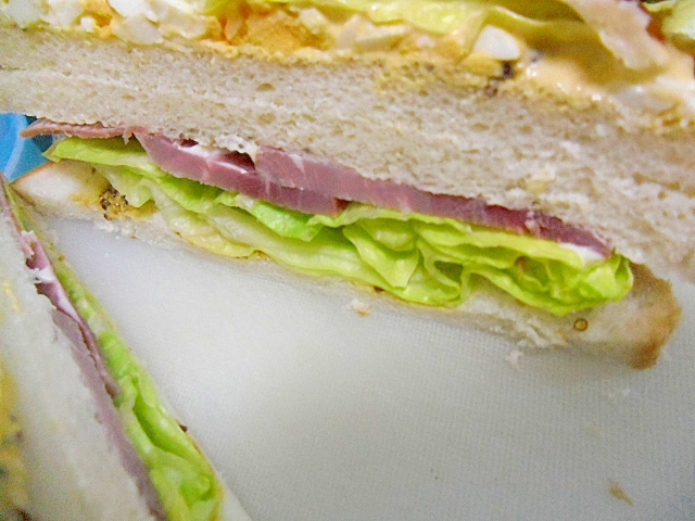 ハム野菜サンドイッチ