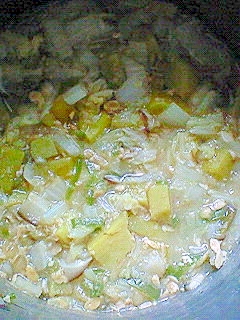 白菜とさつまいもの納豆味噌煮
