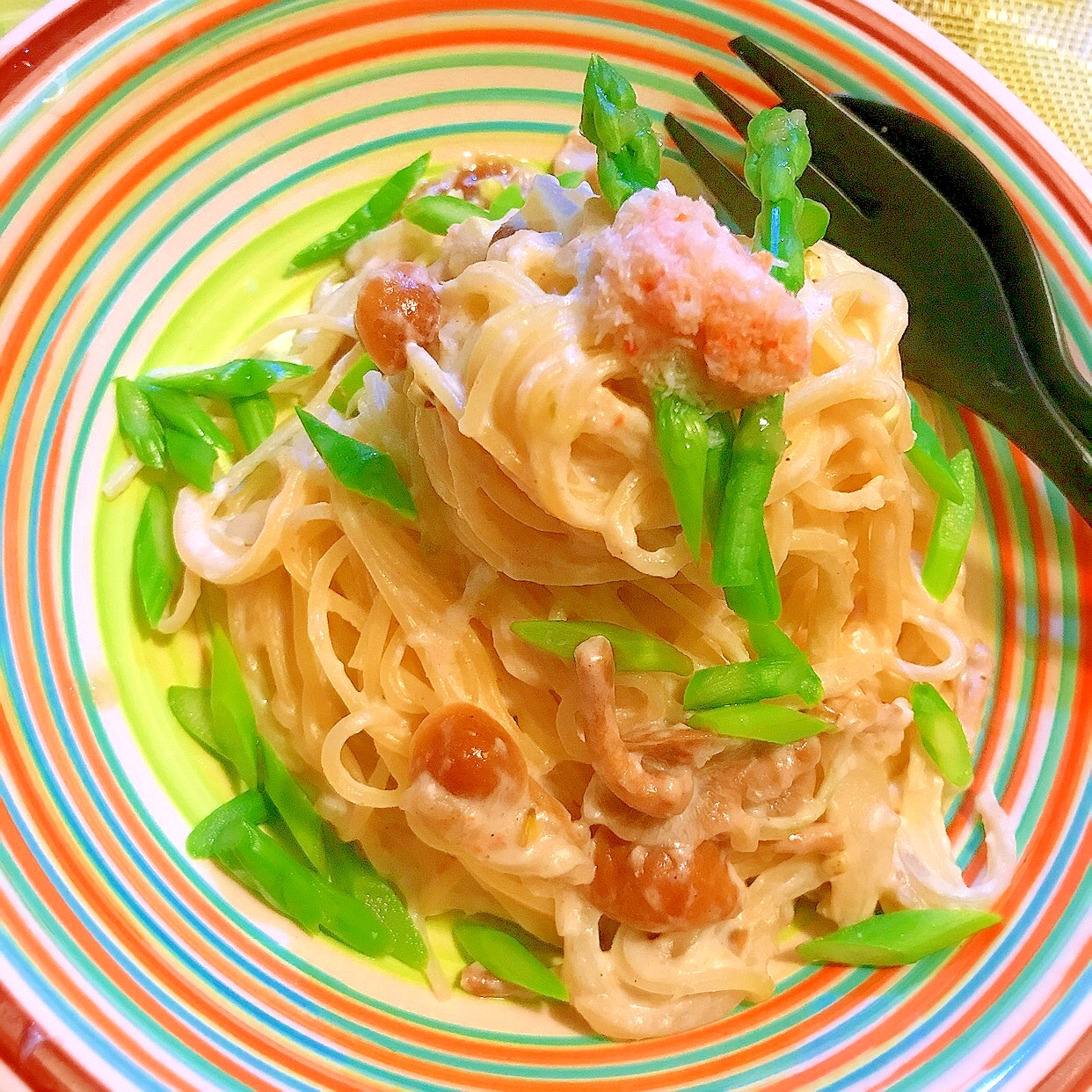 紅ズワイ蟹と蕎麦の実の蕎麦粉クリームパスタ