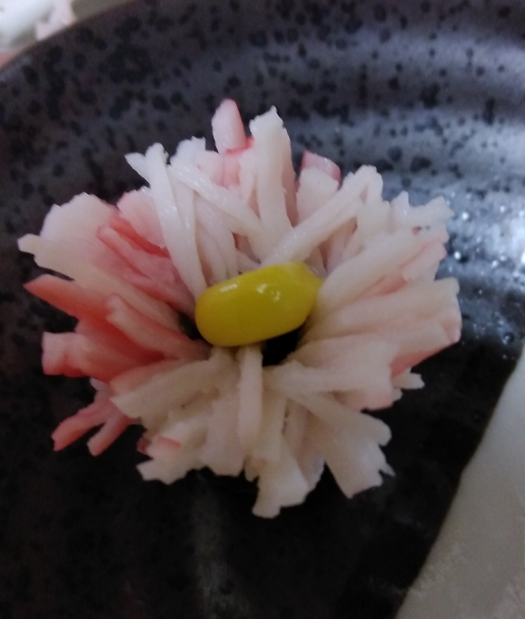 お弁当に カニカマで野菊の花 キャラ弁 レシピ 作り方 By Mrtem 楽天レシピ お弁当に カニカマで野菊の花 キャラ弁 レシピ 作り方 By Mrtem 楽天レシピ
