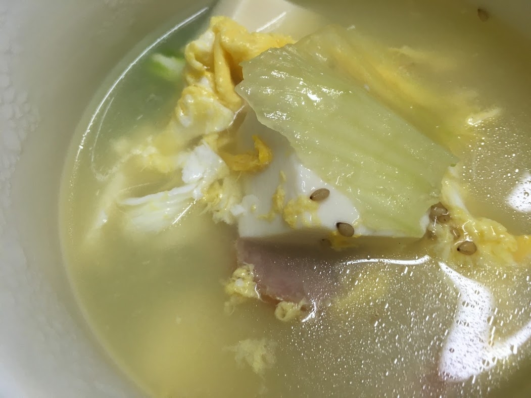 レタスと豆腐のかきたま中華スープ