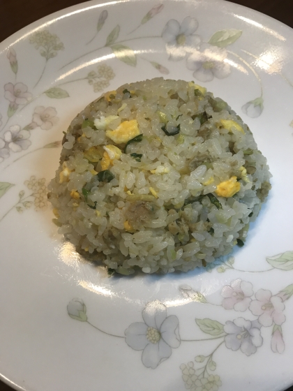 残った餃子のタネでチャーハン☆