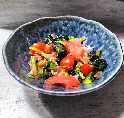 後味さっぱり♡ほうれん草とトマトのおかかポン酢和え