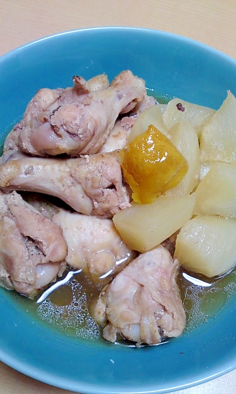 鶏手羽元と大根の煮物柚子風味