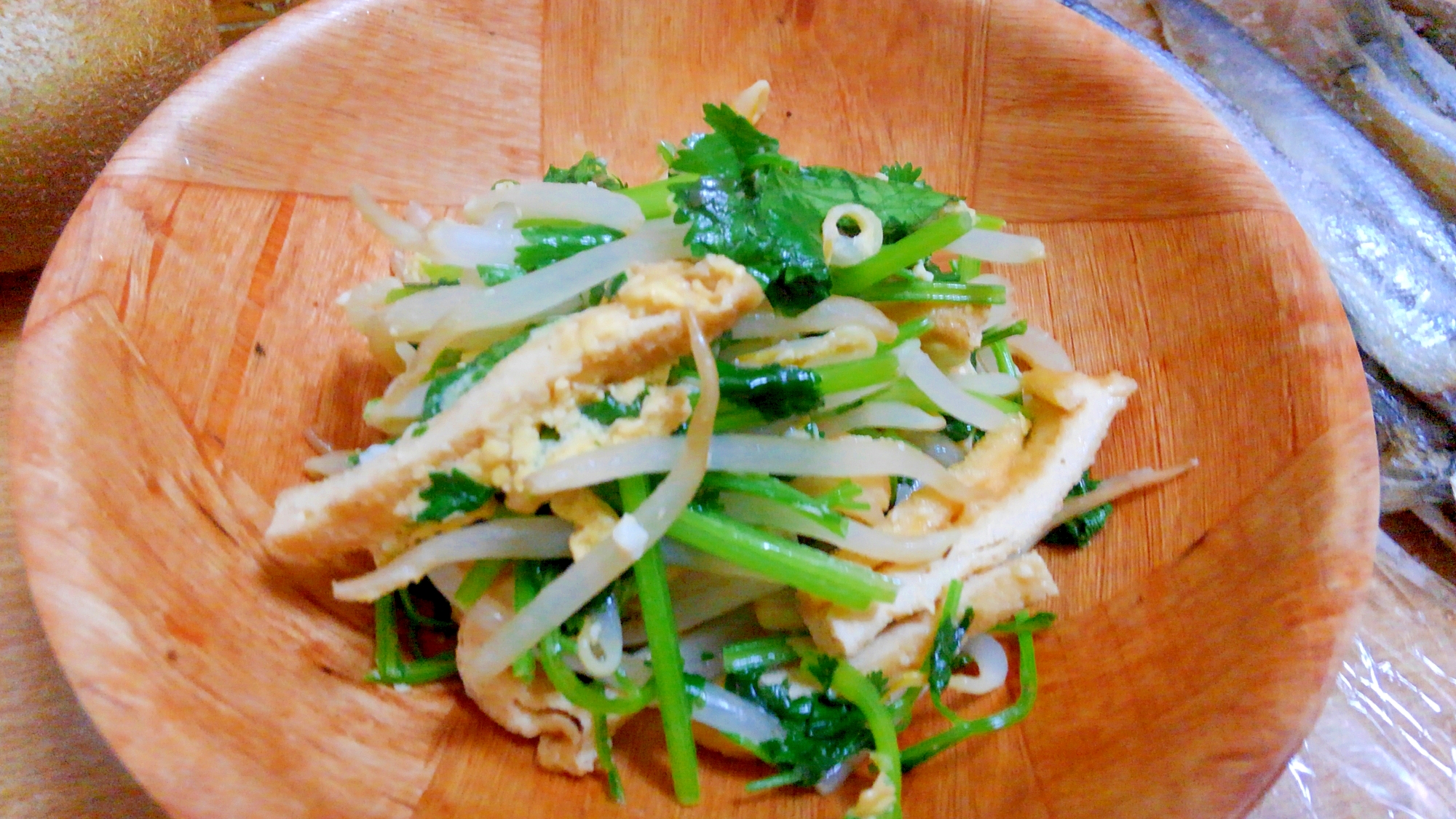 簡単美味しいパクチー炒め レシピ 作り方 By Tamagoromaru 楽天レシピ 簡単美味しいパクチー炒め レシピ 作り方 By Tamagoromaru 楽天レシピ