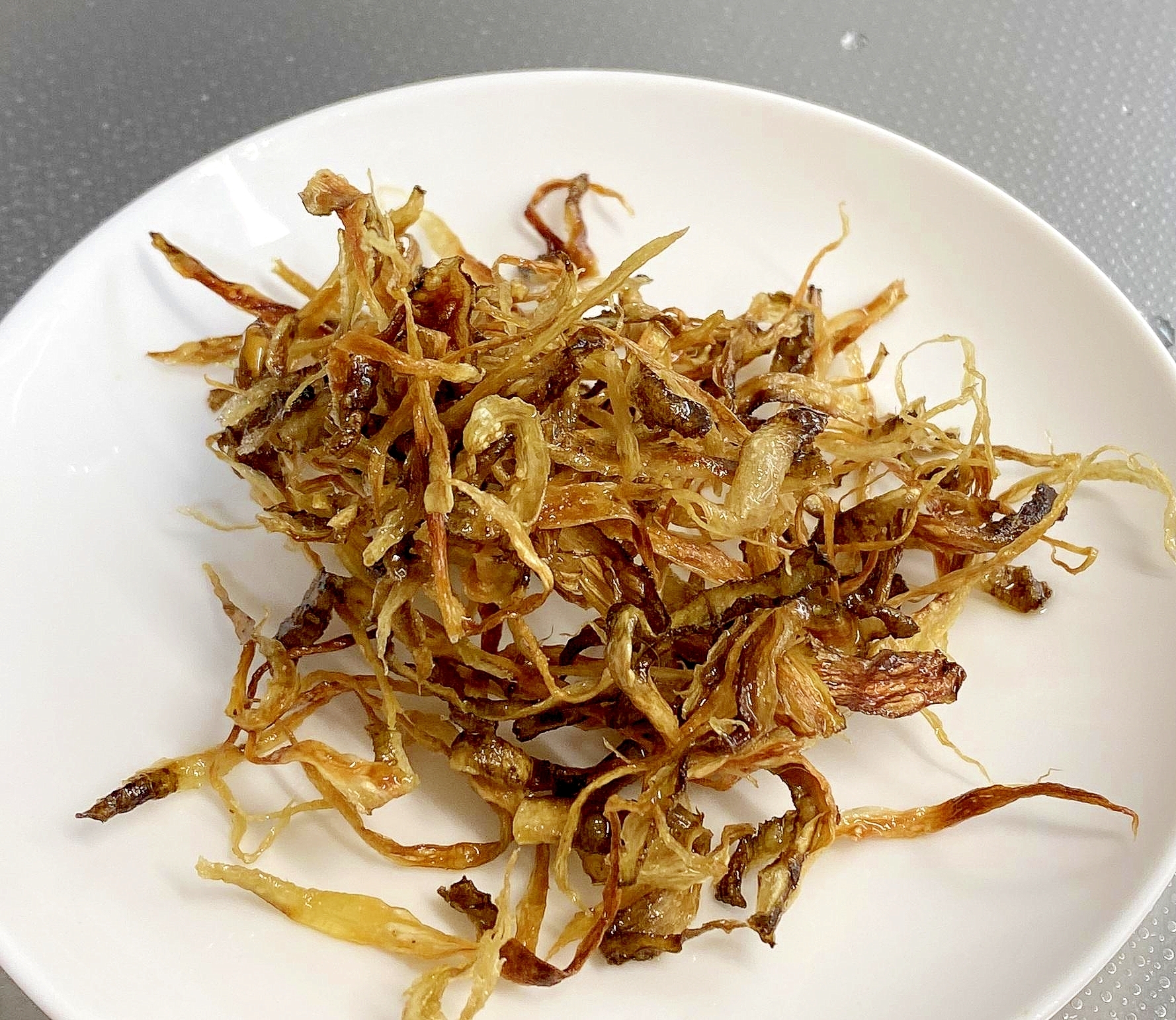 レンジで簡単に、ごぼうチップス