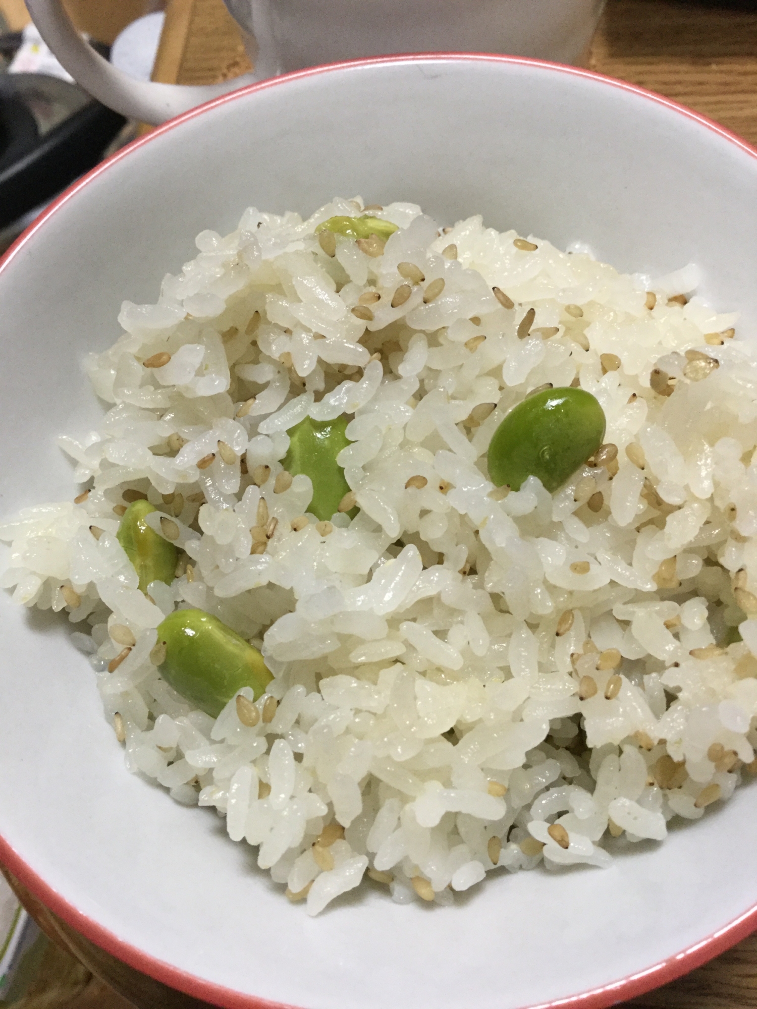 枝豆と白ごまの炊き込みご飯