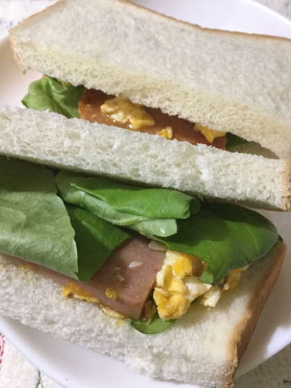 沖縄ポーク（スパム）卵サンドイッチ