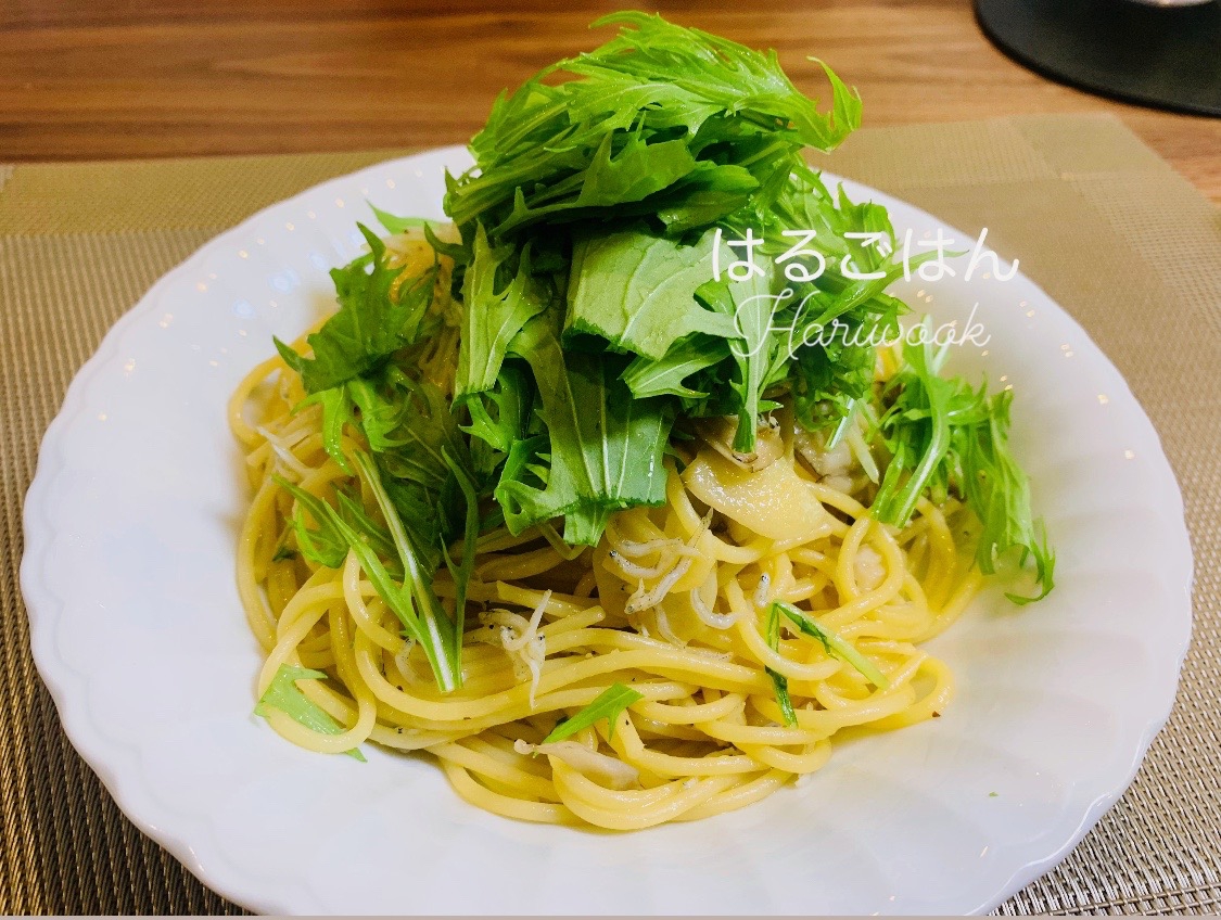 しらすとたっぷり水菜のバター醤油パスタ おススメ レシピ 作り方 By はるごはん 楽天レシピ しらすとたっぷり水菜のバター醤油パスタ おススメ レシピ 作り方 By はるごはん 楽天レシピ