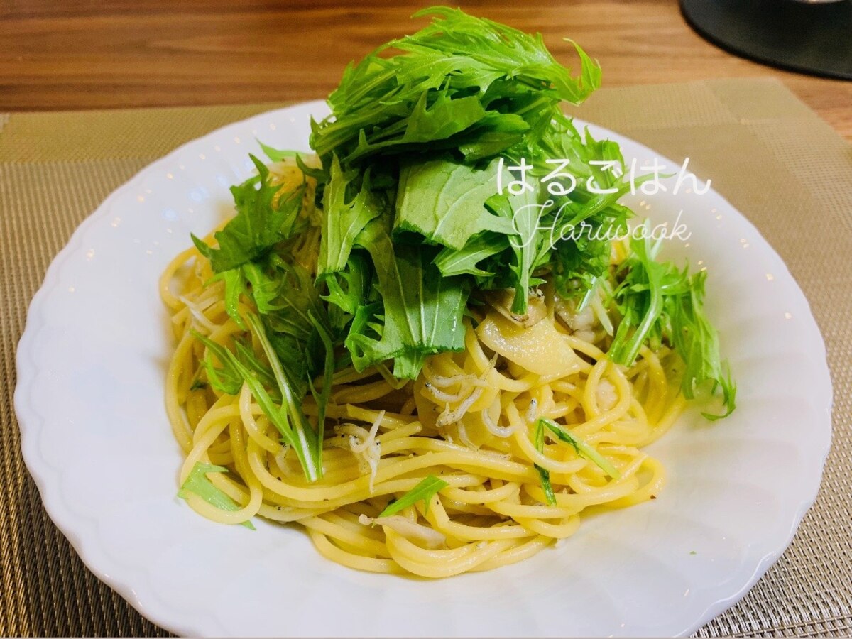 しらすとたっぷり水菜のバター醤油パスタ おススメ レシピ 作り方 By はるごはん 楽天レシピ しらすとたっぷり水菜のバター醤油パスタ おススメ レシピ 作り方 By はるごはん 楽天レシピ