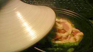 グリーンアスパラとベーコンのタジン鍋（マヨ仕立て)