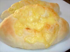 チーズ包みパン