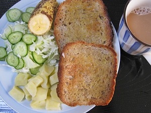 こんにちは♪今日のお昼に頂きました♪塩味のジャガイモがとっても美味しかったです！ご馳走さまでした(＾-＾)/
明日の用意はバッチリですか♪楽しみですね(＾-＾)