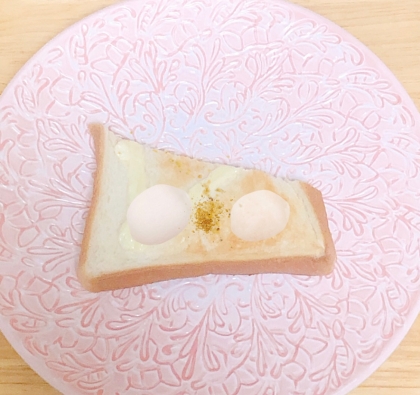 マシュマロとごまのチーズトースト