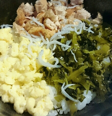 明太子と高菜と玉子の三色丼