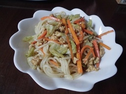 カレーの味付けにすると野菜もパスタもおいしく食べられますね。