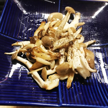 しめじのガーリック醤油炒め