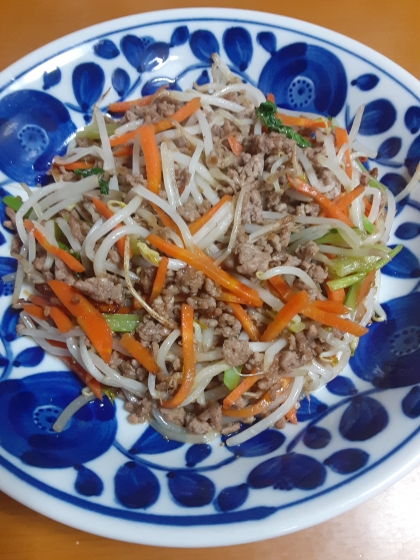 ５分！？焼肉のタレで❤合い挽き肉&もやし炒め♪