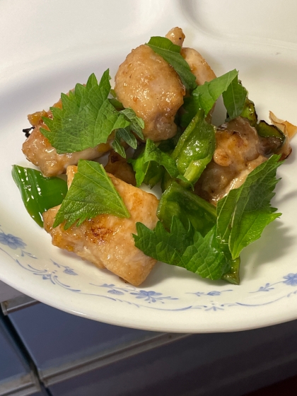 鶏ピーマンの梅しそ炒め♪