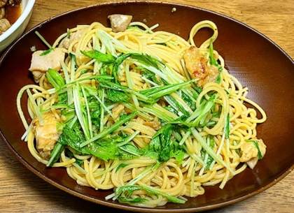 鶏ももと水菜のバター醤油パスタ