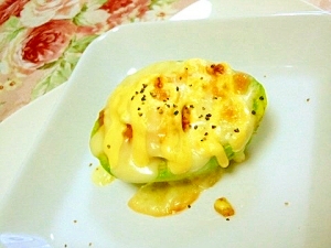 焼いて美味 ゆで卵とアボカドの焼きwチーズ レシピ 作り方 By 小太郎1212 楽天レシピ