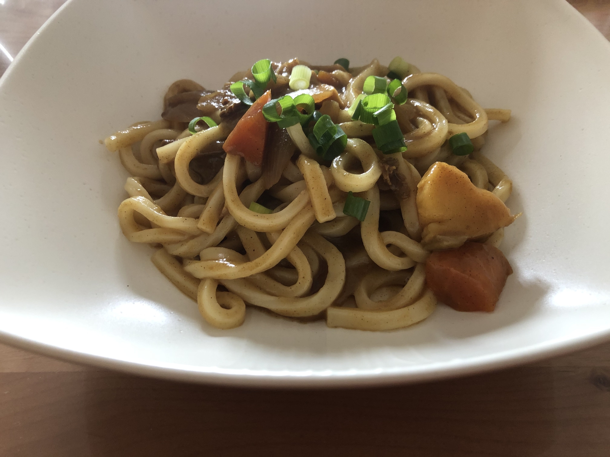 昨日の余ったカレーで簡単アレンジカレーうどん♪