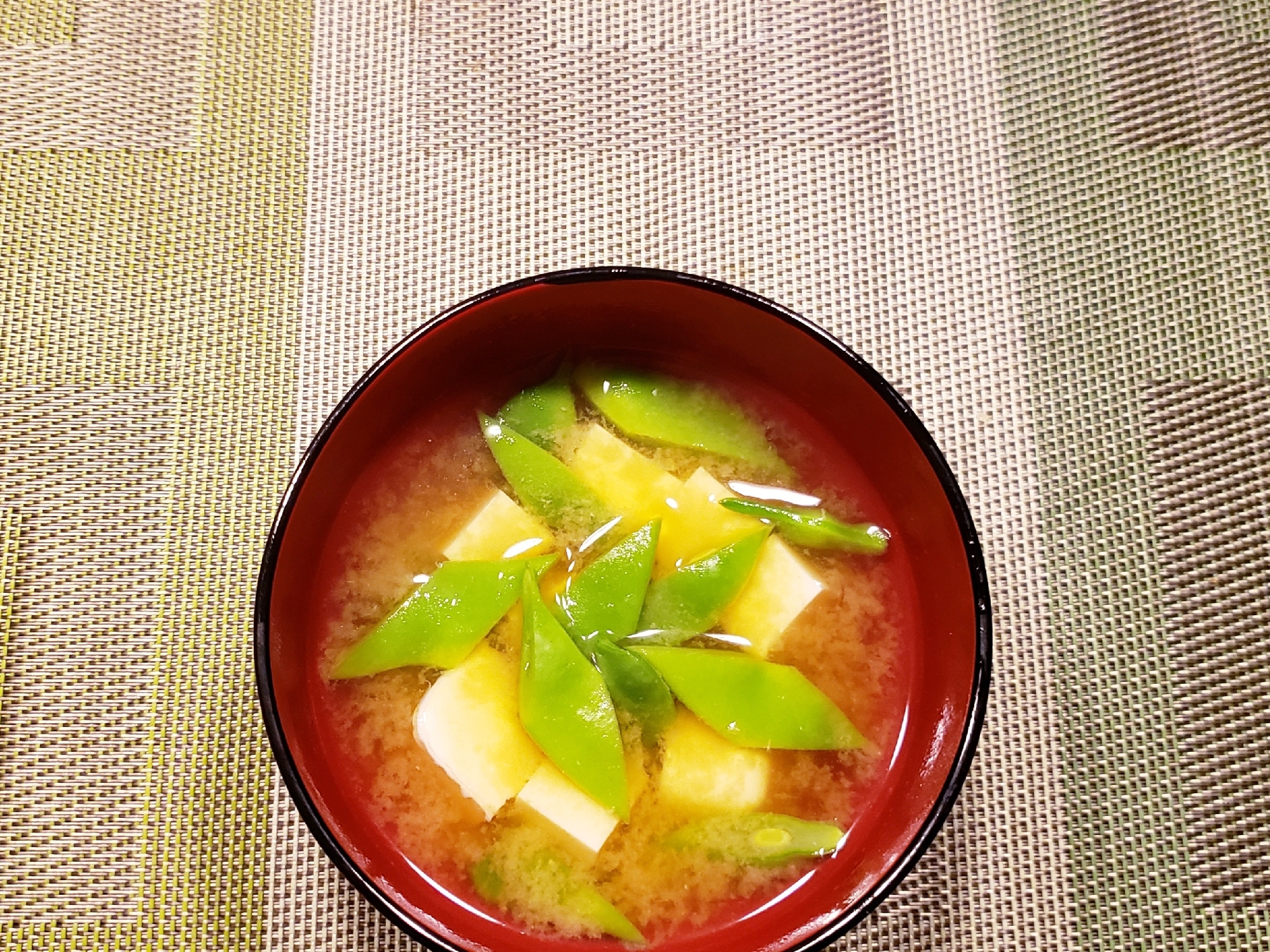 豆腐 と ささげ の おみそ汁