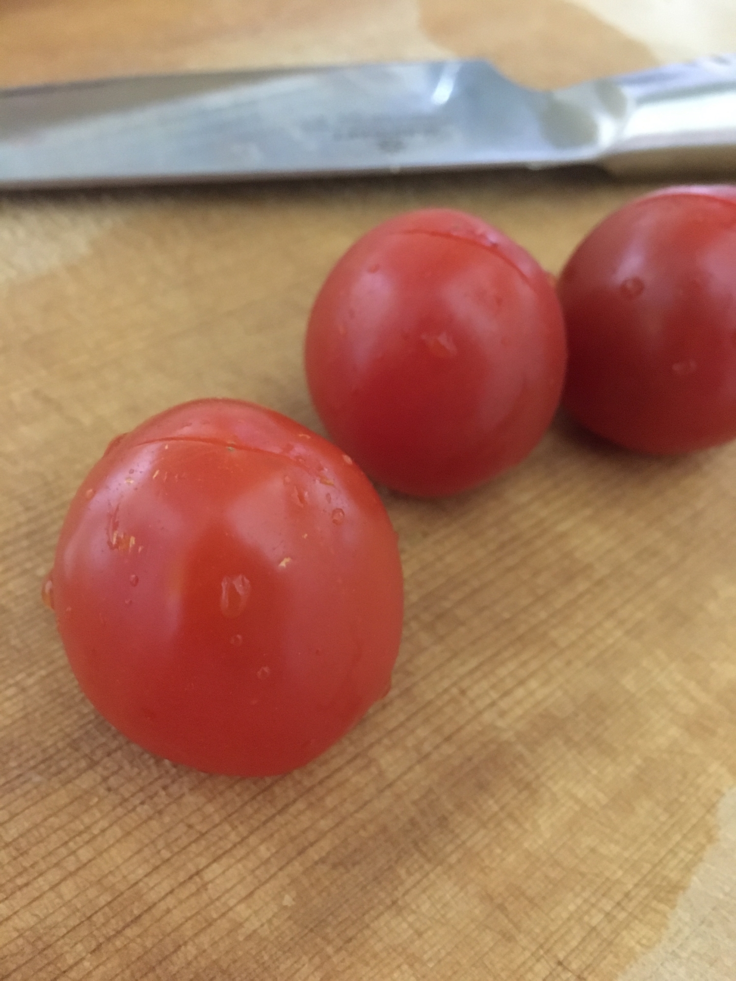 離乳食 簡単にトマトの皮を剥く方法 レシピ 作り方 By カピバラむーみん 楽天レシピ