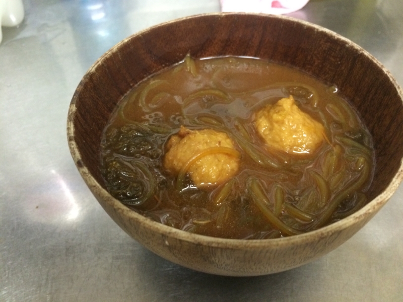 春雨と団子入り サフランを使ったお味噌汁