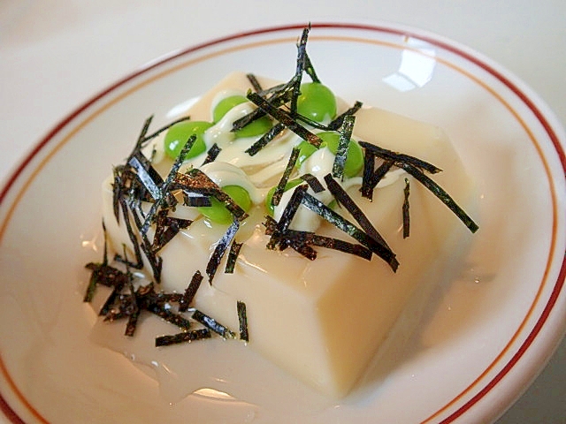 枝豆と刻み海苔のマヨかけ卵豆腐