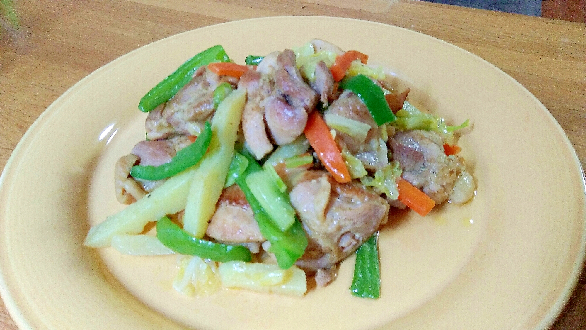 鶏肉と野菜のバターカレー炒め