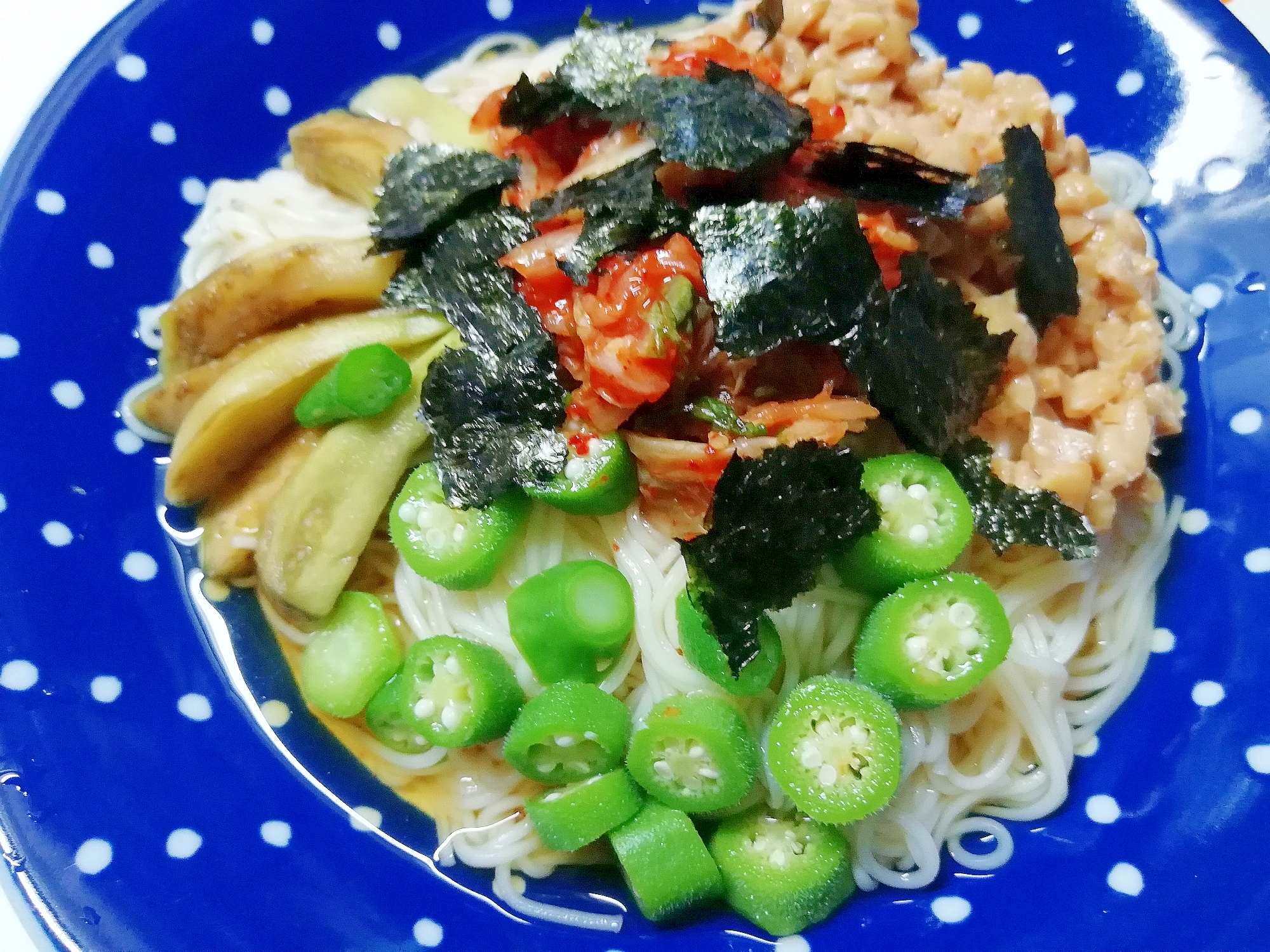 茄子とオクラを一緒に茹でて、時短なぶっかけ素麺