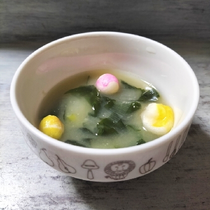 わかめ・ねぎ・油揚げ・巻き麩の味噌汁