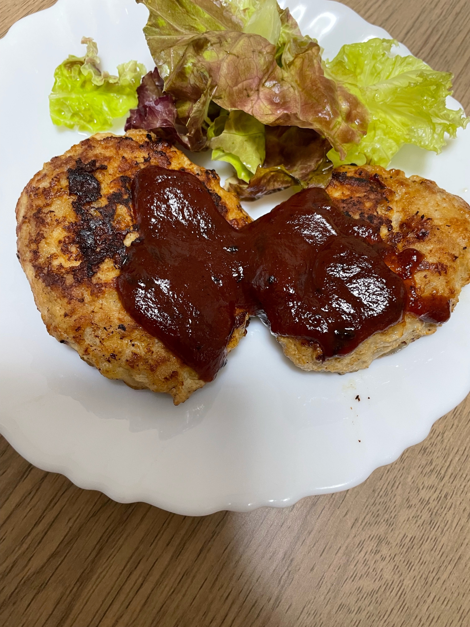 豚ひき肉でふんわりハンバーグ☆