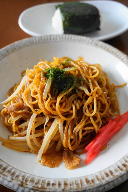 豚肉ともやしとキャベツのオイスターソース焼きそば