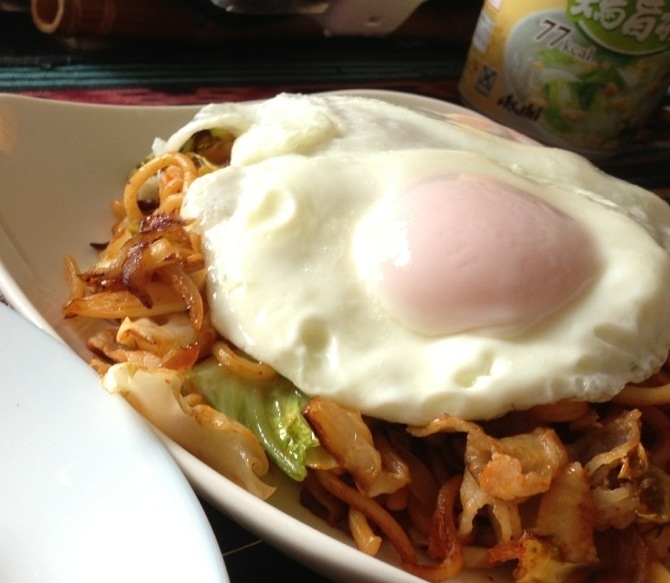 普通の焼きそばに飽きたら…ミーゴレン風焼きソバ！