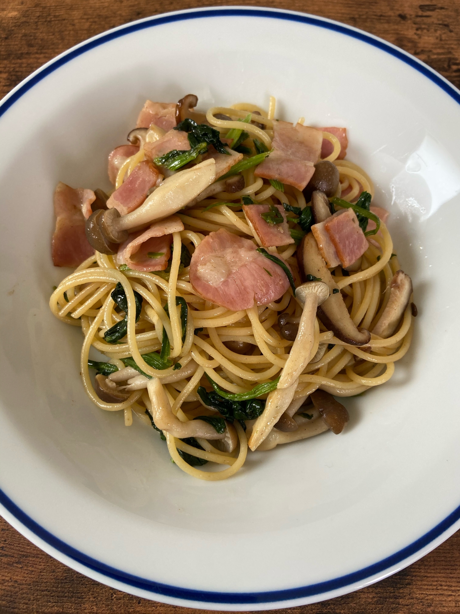 パスタ半量で！きのこバター醤油パスタ