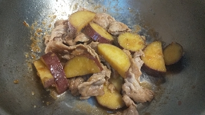 ほくほくさつまいもと豚肉の炒め煮