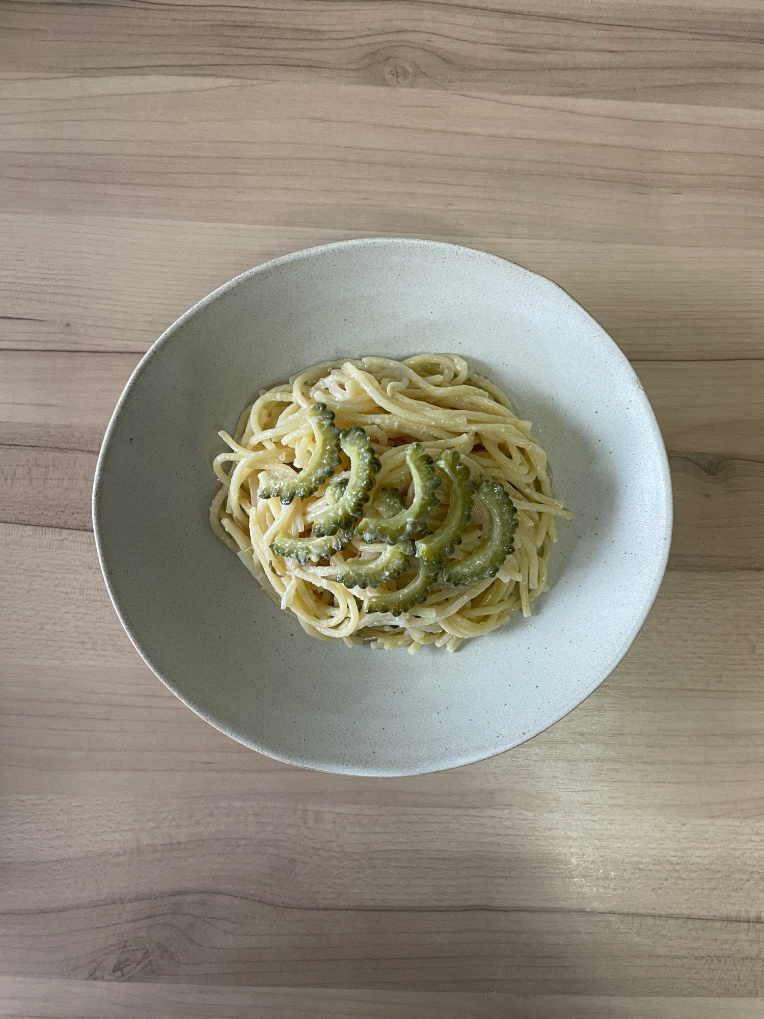 ゴーヤと酒粕の根昆布味噌パスタ