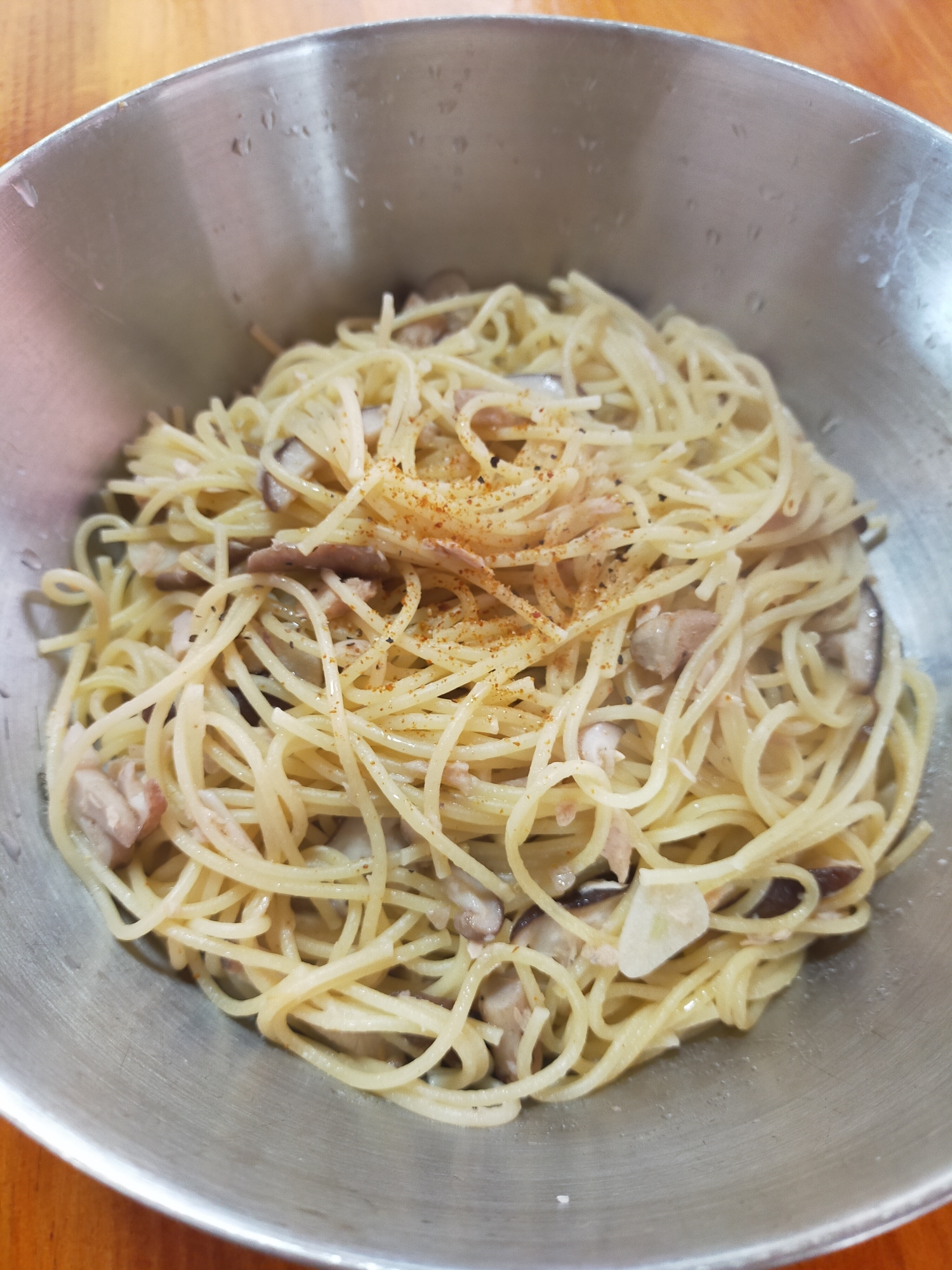 にくにく香る！簡単絶品ツナきのこパスタ