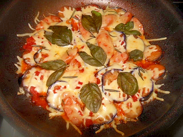 フライパンだけで作る 茄子のトマトチーズ焼き レシピ 作り方 By アルプスの乙女 楽天レシピ フライパンだけで作る 茄子のトマトチーズ焼き レシピ 作り方 By アルプスの乙女 楽天レシピ