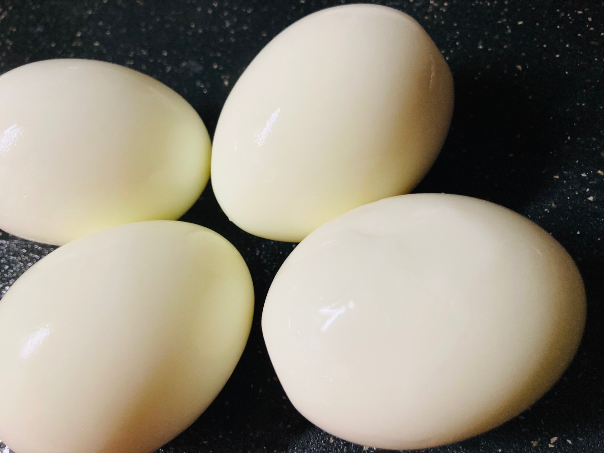 少ないお湯で!つるりん節約ゆで卵