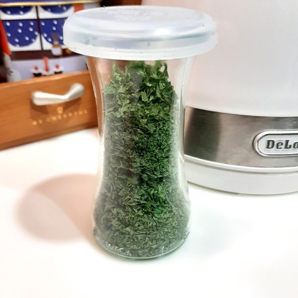 レンジで作る*長期保存出来るドライパセリ