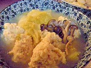 生姜たっぷり☆白菜と鶏団子スープ煮