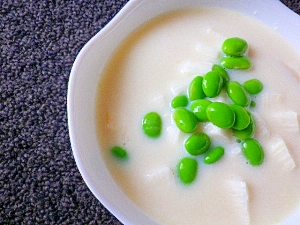 山芋と枝豆の冷たい豆乳スープ