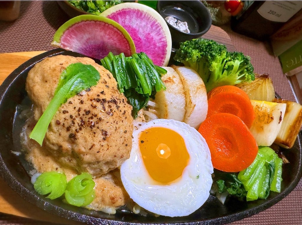 酒粕豆乳煮込みハンバーグ