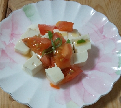 こんにちは✨豆腐を盛り付がうまくいかなくて、小さく切っちゃいましたが(;_・)食べやすくてとてもおいしかったです♥️夏に良さそうなメニューですね☺️お疲れ様です