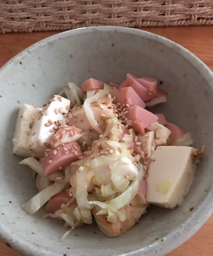 魚ニソとキャベツ、豆腐の炒めもの