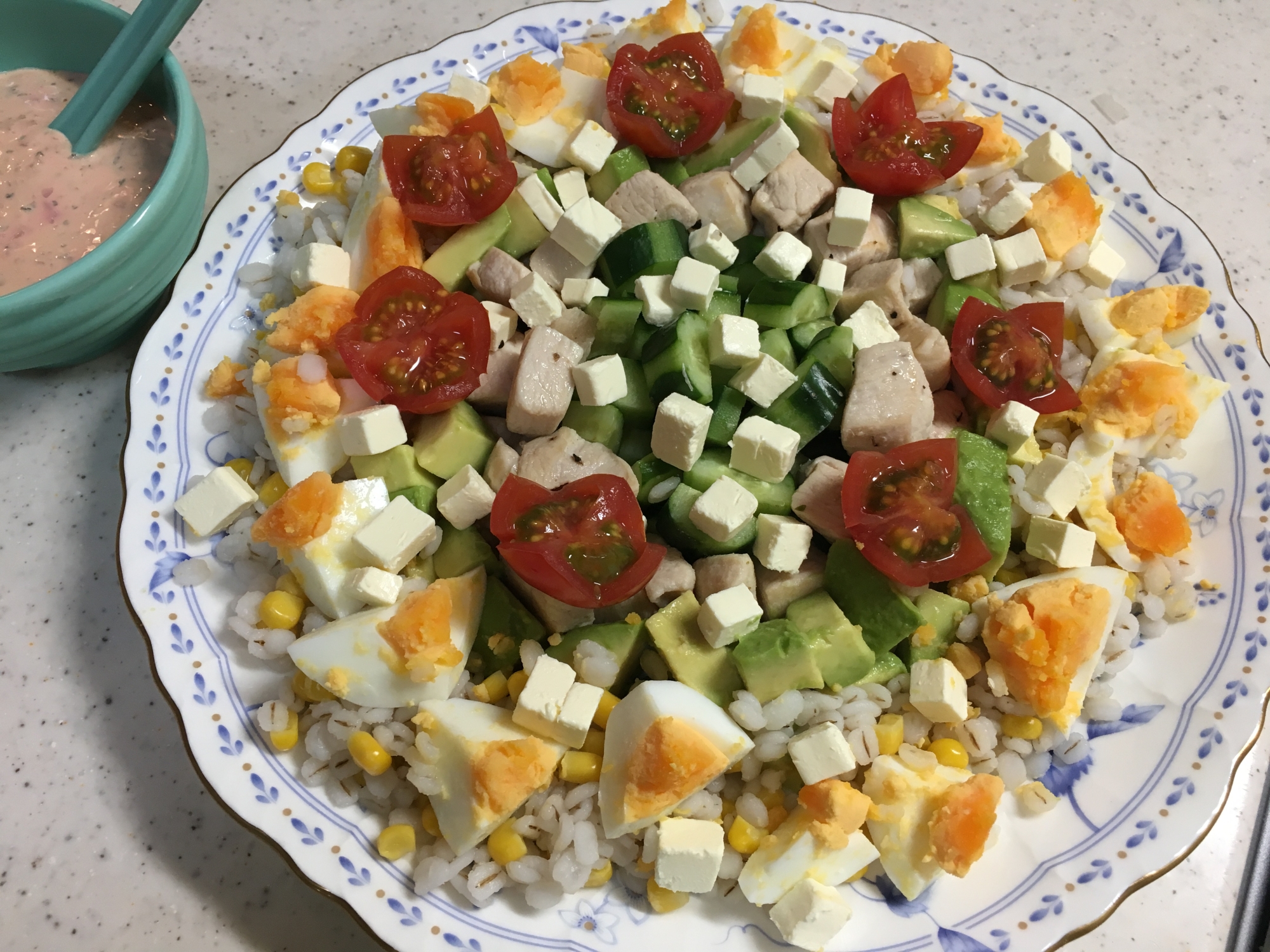 おかずになる!押し麦入り★コブサラダ★